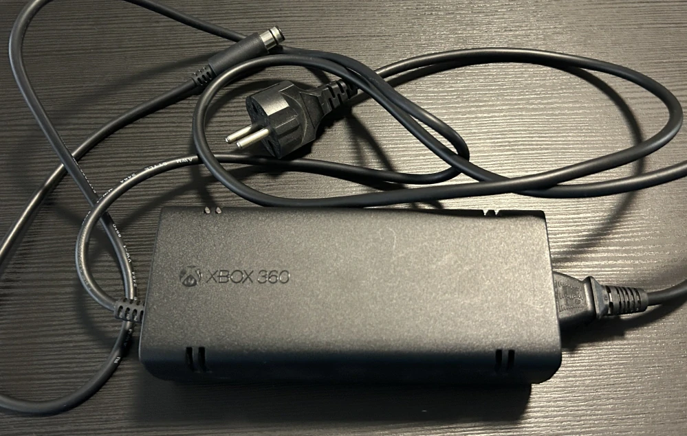 AC adapter Microsoft Xbox 360 E